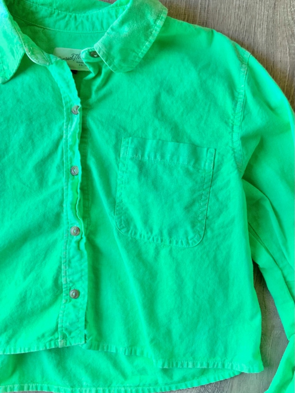 Universal Thread Cropped Button-Down Shirt Small - Picture 6 of 9
